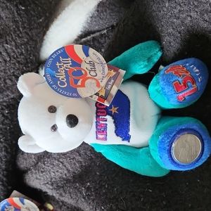 Limited Treasures coin bear,  Kentucky with tags.